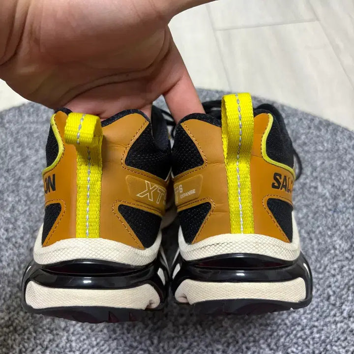 [SOLD OUT] 살로몬 xt6