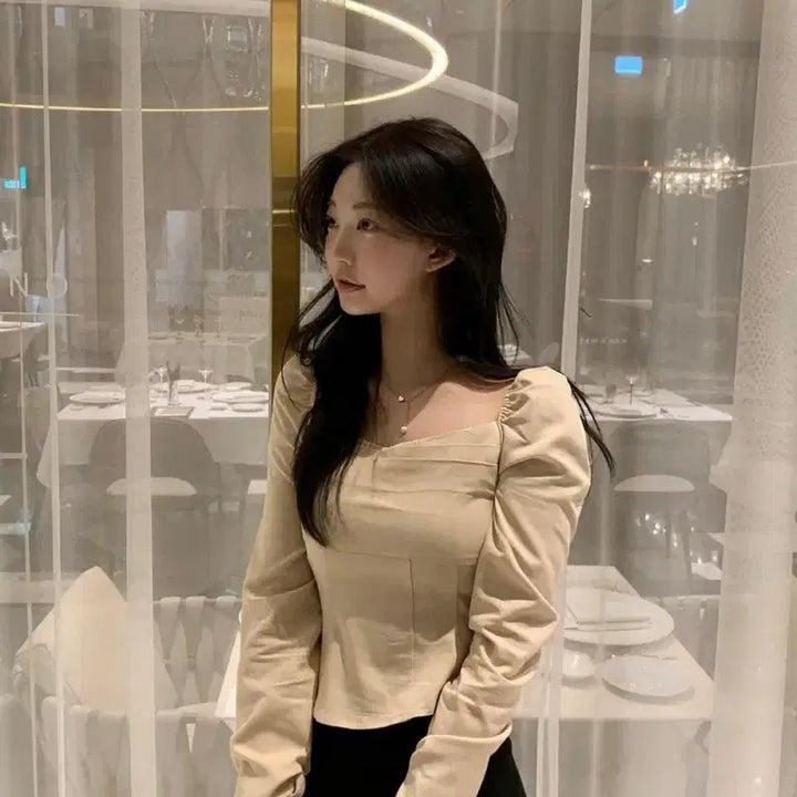 [BUNJANG] ZeniO Clean Square Blouse Beige S / 제니오) 클린스퀘어 블라우스 베이지 s 바배가능