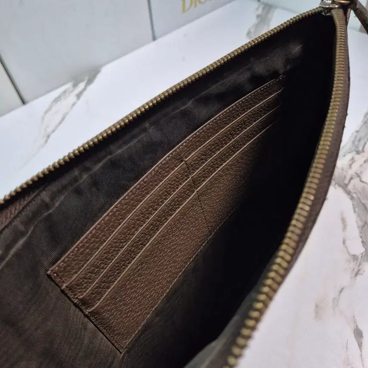 [BUNJANG] Gucci GG Supreme Bengal Tiger Clutch Bag Pouch / (정품) 구찌 GG 수프림 뱅갈 타이거 클러치백 파우치