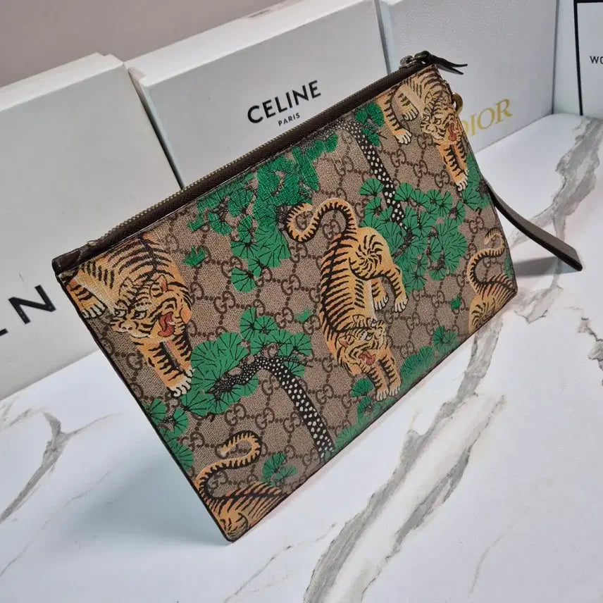 [BUNJANG] Gucci GG Supreme Bengal Tiger Clutch Bag Pouch / (정품) 구찌 GG 수프림 뱅갈 타이거 클러치백 파우치