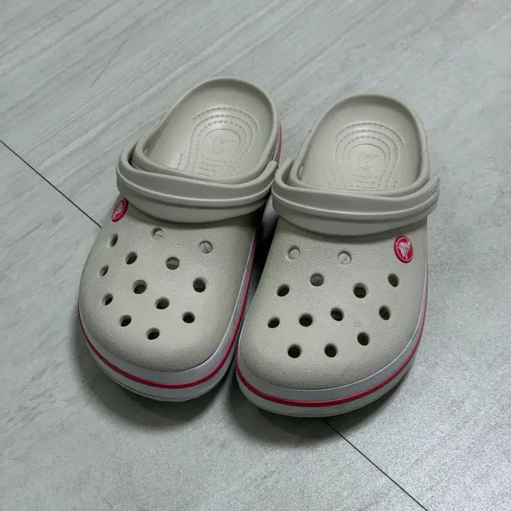 [BUNJANG] Crocs Sanrio Jibbitz Authentic Clogs / 크록스