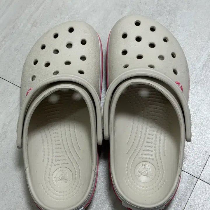 [BUNJANG] Crocs Sanrio Jibbitz Authentic Clogs / 크록스