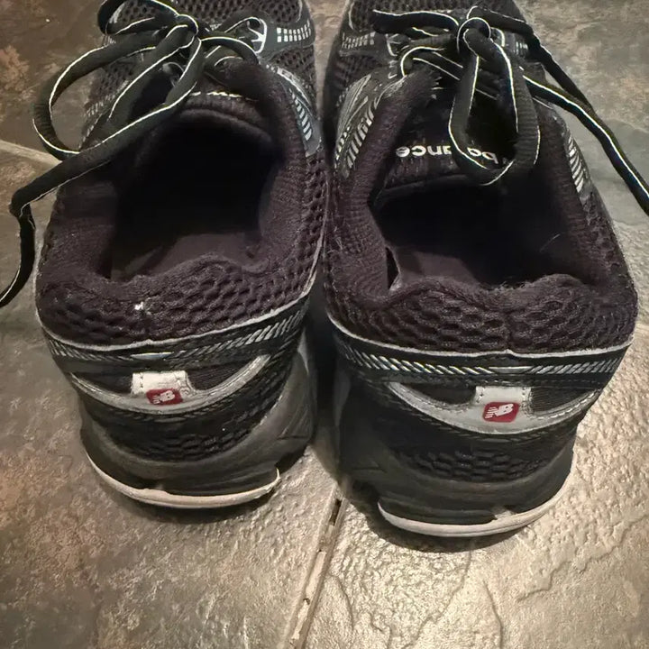[BUNJANG] New Balance 860 v2 Black Sneakers / 뉴발란스 860 v2 블랙