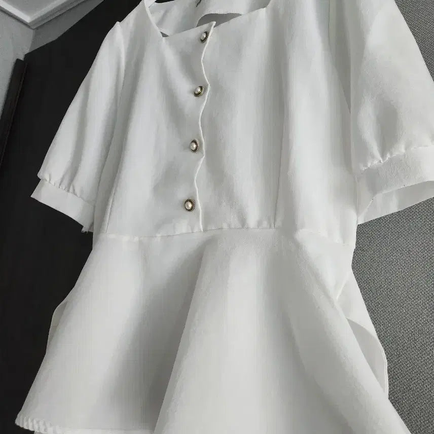 [BUNJANG] Blue Lace Square Neck Blouse (Size F) / 새상품급) 블루레이스 블라우스 F