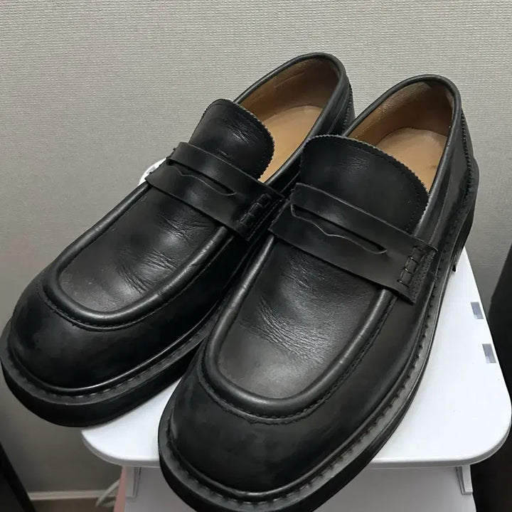 [SOLD OUT] 로스트가든 페니로퍼