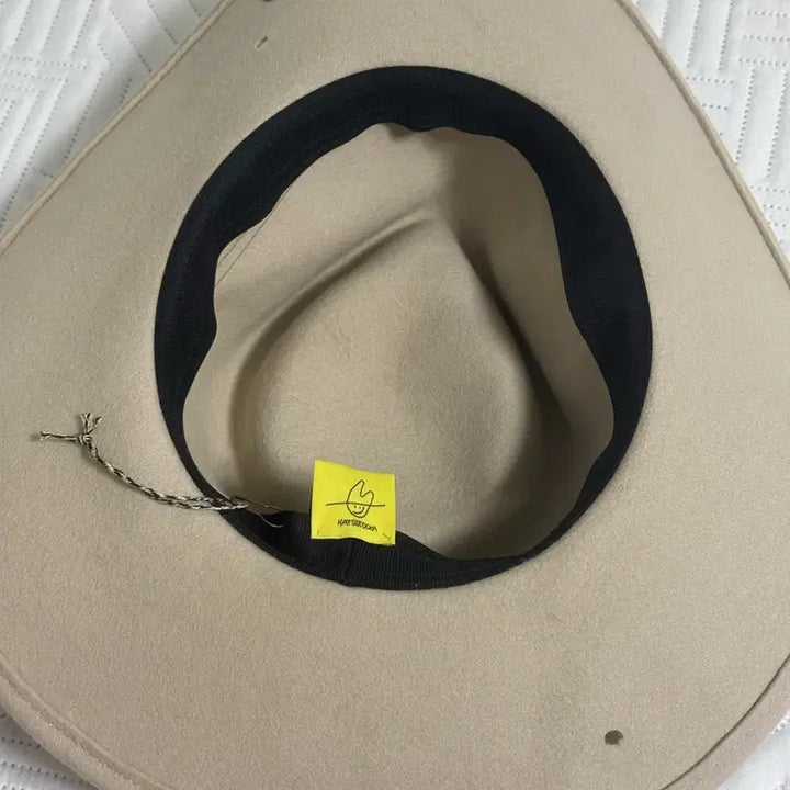 [SOLD OUT] Hatsseulk Still fedora Ivory 햇쓸까 페도라