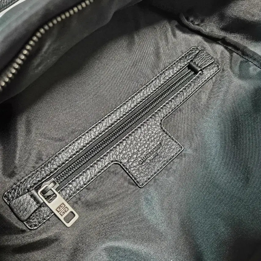 [BUNJANG] Givenchy Lion Leo Nylon Backpack / (정품) 지방시 라이언 레오 나일론 백팩 가방