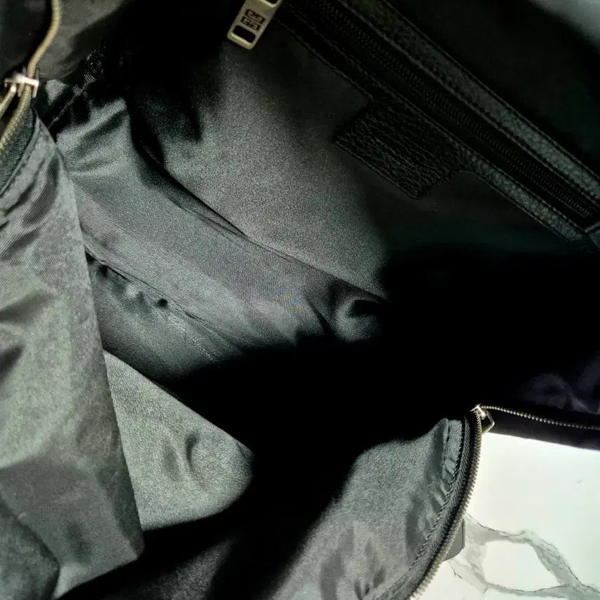 [BUNJANG] Givenchy Lion Leo Nylon Backpack / (정품) 지방시 라이언 레오 나일론 백팩 가방
