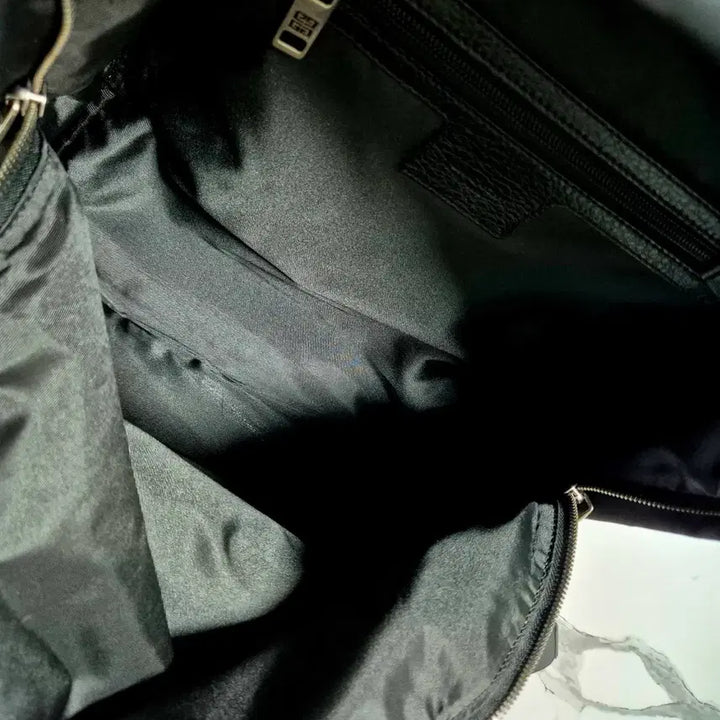 [BUNJANG] Givenchy Lion Leo Nylon Backpack / (정품) 지방시 라이언 레오 나일론 백팩 가방