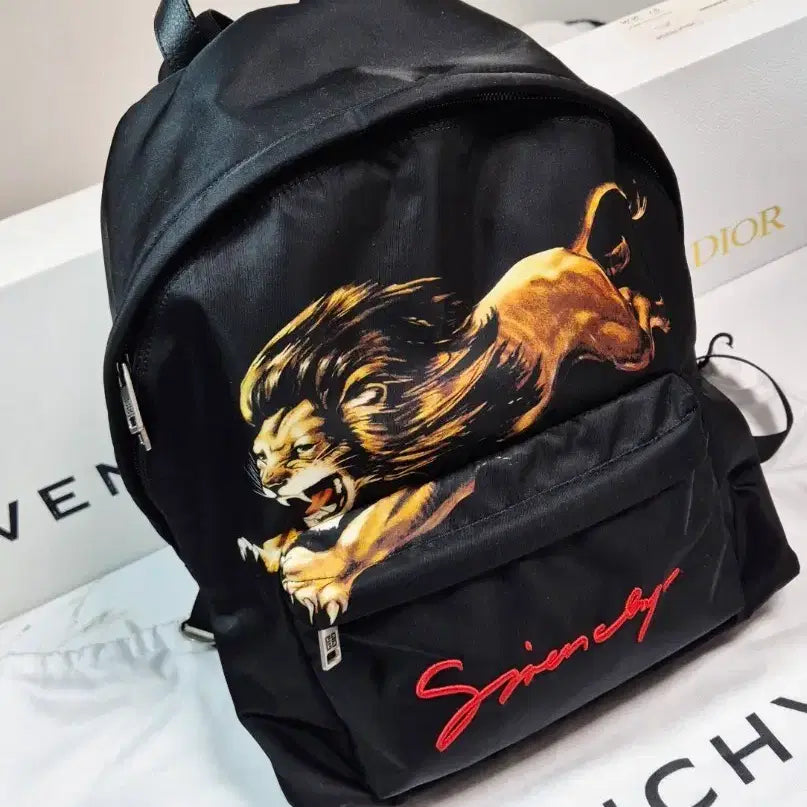 [BUNJANG] Givenchy Lion Leo Nylon Backpack / (정품) 지방시 라이언 레오 나일론 백팩 가방