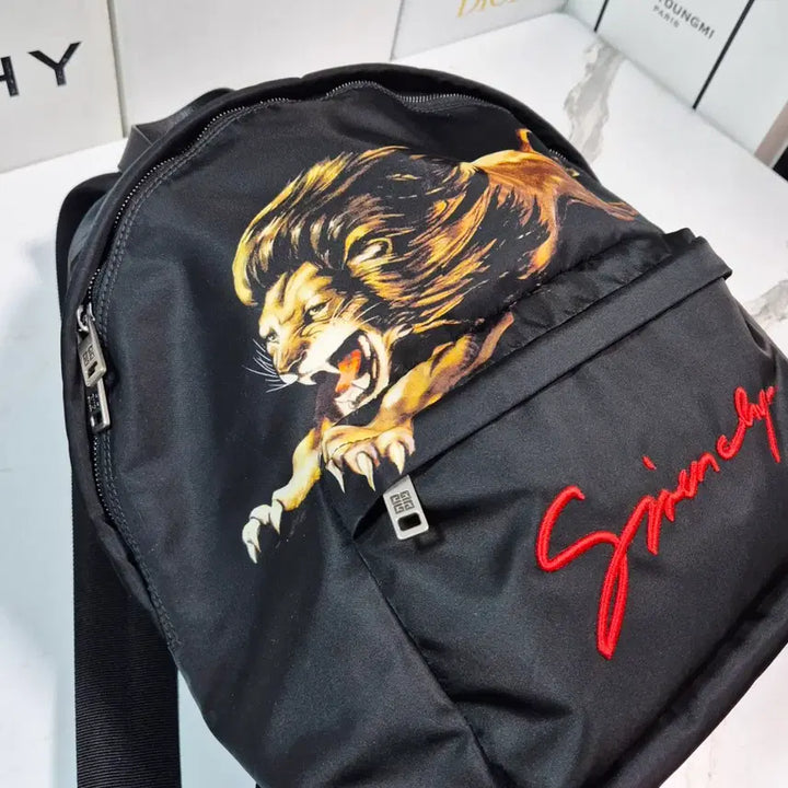 [BUNJANG] Givenchy Lion Leo Nylon Backpack / (정품) 지방시 라이언 레오 나일론 백팩 가방