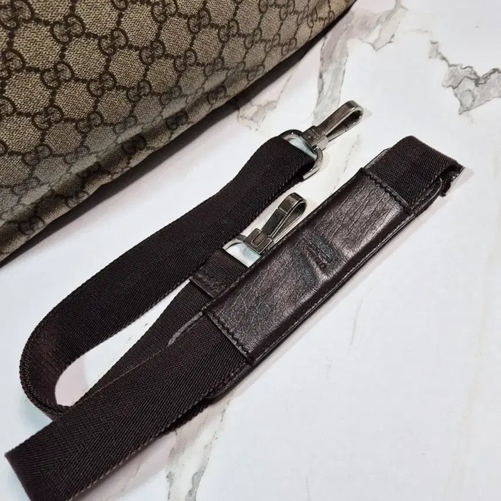 [BUNJANG] Gucci GG Supreme Canvas Briefcase / (정품) 구찌 GG 슈프림 캔버스 브리프케이스 서류가방