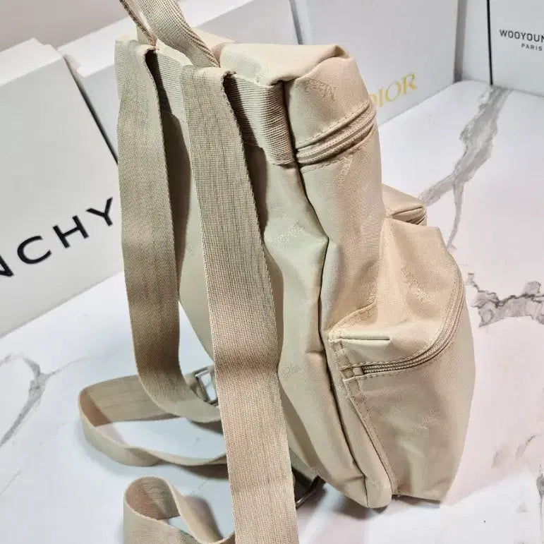[BUNJANG] Max Mara Nylon Backpack / (정품) 막스마라 나일론 백팩 가방