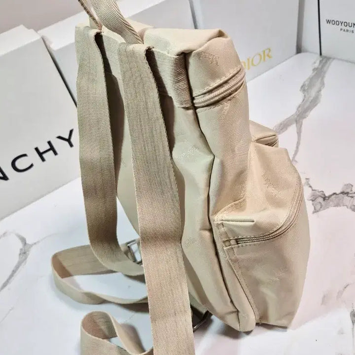 [BUNJANG] Max Mara Nylon Backpack / (정품) 막스마라 나일론 백팩 가방