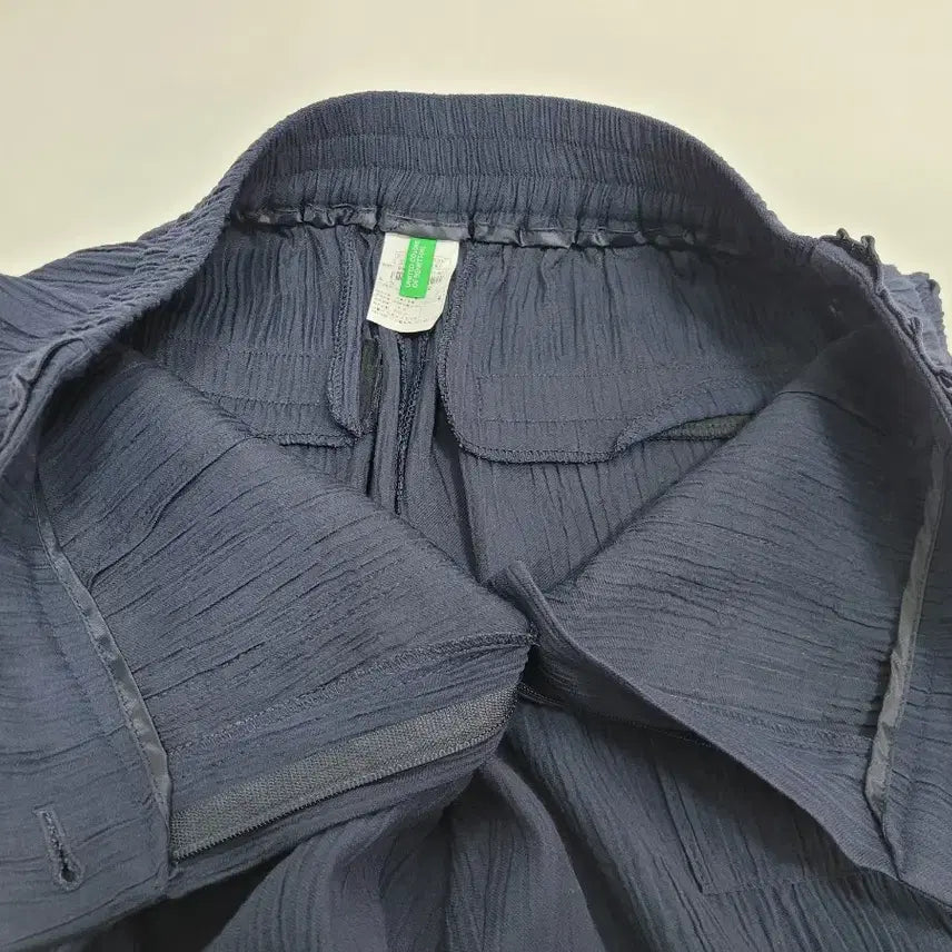 [BUNJANG] Benetton Rayon Wide Pants / BENETTON 25SS  베네통 레이온 와이드 팬츠 / 여 67 네이비