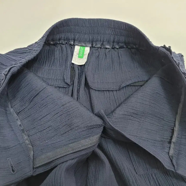 [BUNJANG] Benetton Rayon Wide Pants / BENETTON 25SS  베네통 레이온 와이드 팬츠 / 여 67 네이비