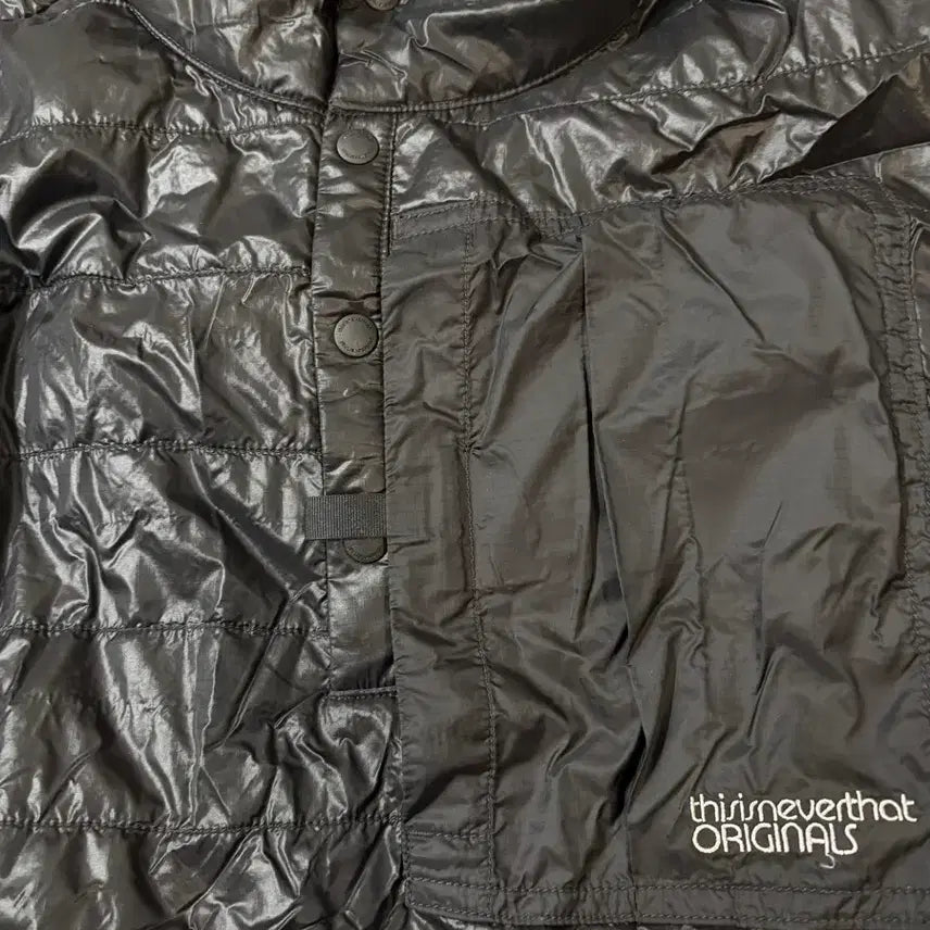 [BUNJANG] Thisisneverthat Insulated Reversible Vest / (L) 디스이즈네버댓 인슐레이티드 리버서블 베스트