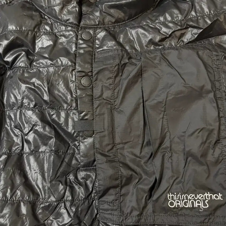 [BUNJANG] Thisisneverthat Insulated Reversible Vest / (L) 디스이즈네버댓 인슐레이티드 리버서블 베스트