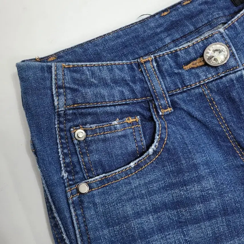 [BUNJANG] TIME Semi Bootcut Denim Jeans / TIME 한섬 타임 세미 부츠컷 데님 청바지 / 여 61-90 커팅진