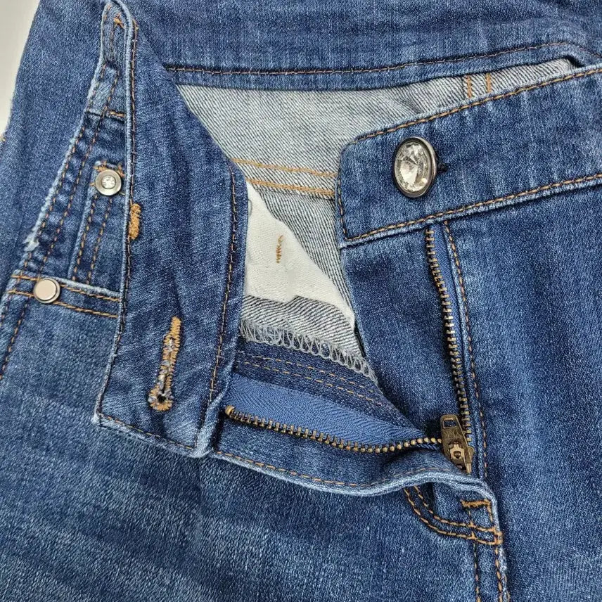 [BUNJANG] TIME Semi Bootcut Denim Jeans / TIME 한섬 타임 세미 부츠컷 데님 청바지 / 여 61-90 커팅진