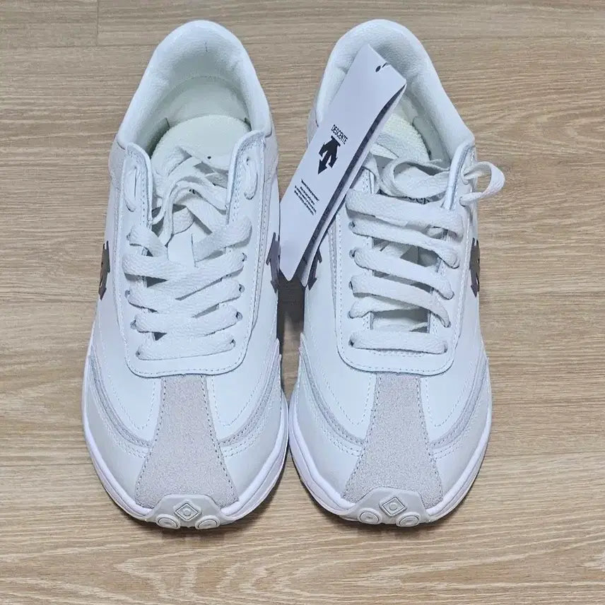 [BUNJANG] Descente Kron Racer Sneakers 260 - New / 데상트크론 레이서 스니커즈 260 사이즈새상품미개봉