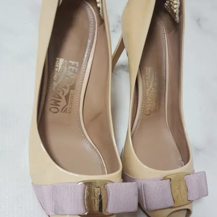[BUNJANG] Ferragamo Lambskin Open-toe High Heels / 페레가모 램스킨 오픈토 하이힐