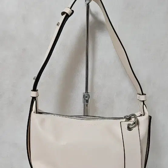 [BUNJANG] Calvin Klein Jeans Light Pink Shoulder Bag / 캘빈클라인진 연핑크 숄더백