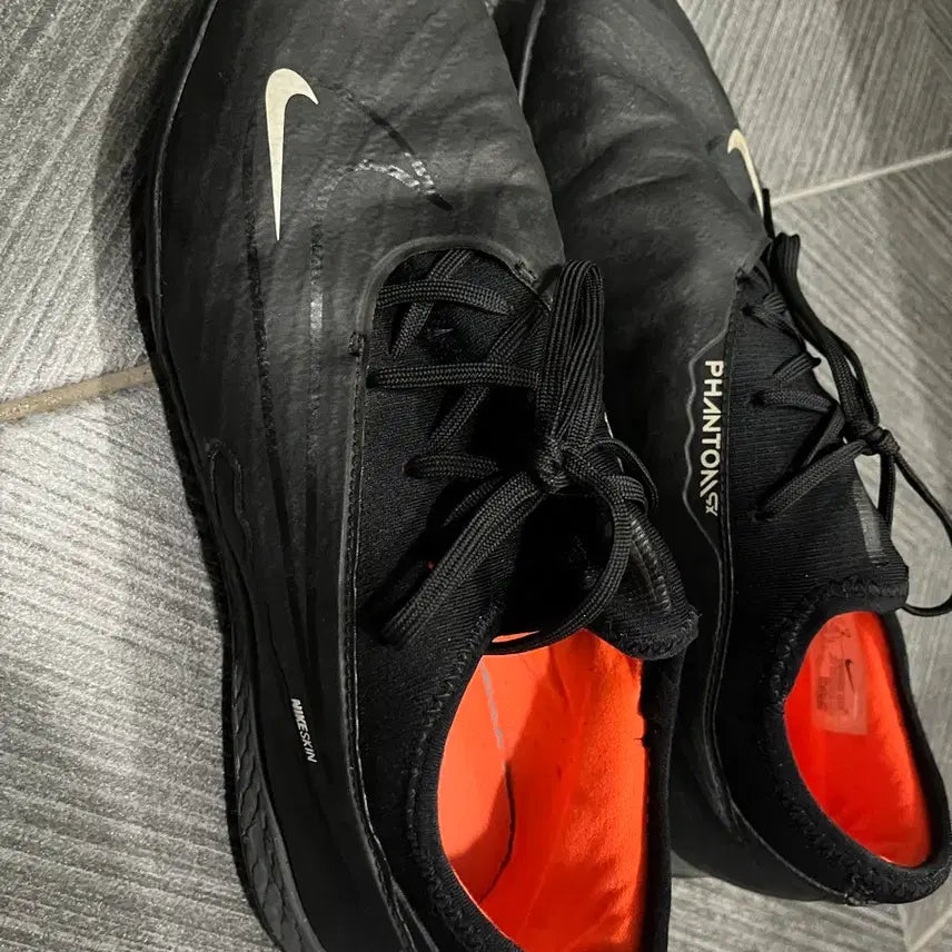 [BUNJANG] Nike Phantom GX TF Futsal Shoes / 나이키 팬텀 GX TF 풋살화