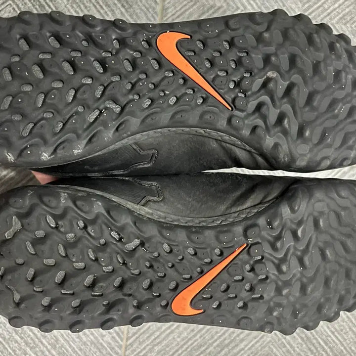 [BUNJANG] Nike Phantom GX TF Futsal Shoes / 나이키 팬텀 GX TF 풋살화