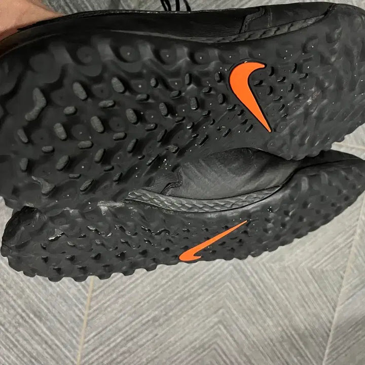 [BUNJANG] Nike Phantom GX TF Futsal Shoes / 나이키 팬텀 GX TF 풋살화