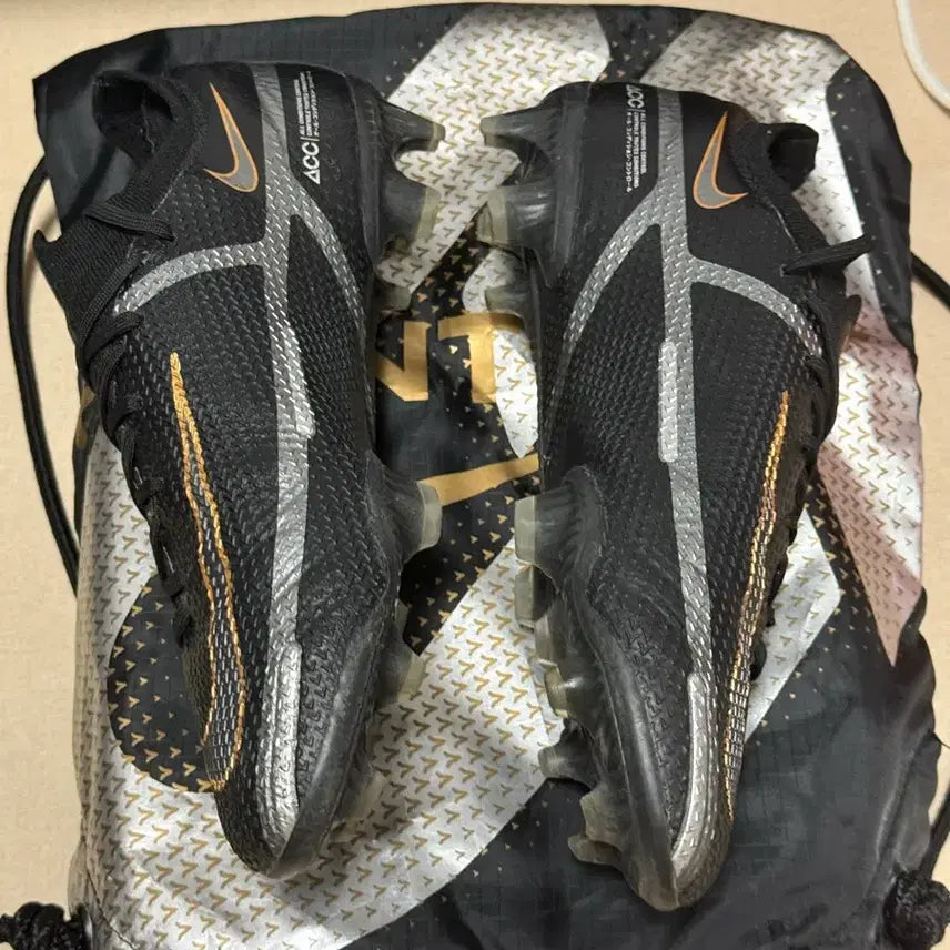 [BUNJANG] Nike Phantom GT Elite FG Soccer Cleats / 나이키 팬텀gt 엘리트 fg 260
