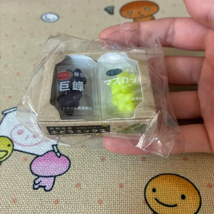 [BUNJANG] Miniature Fruit Box Gacha / 미니어쳐 과일 박스 말랑 가챠