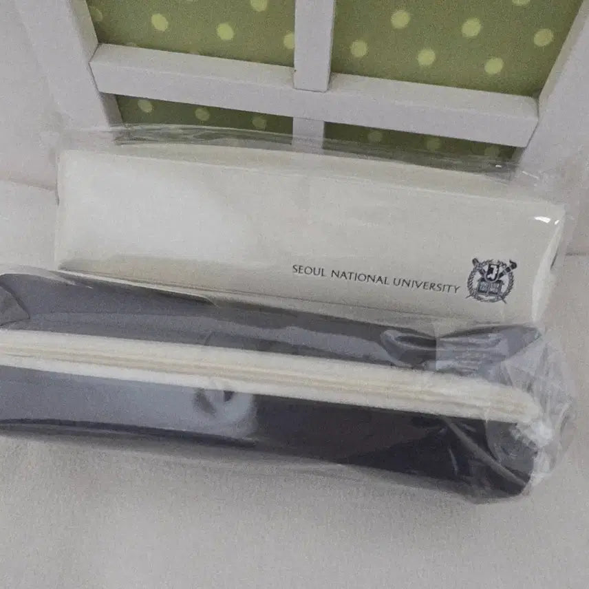 [SOLD OUT] 서울대 필통 네이비,화이트