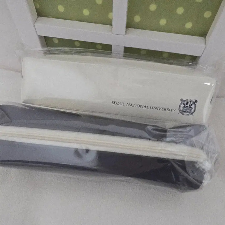 [SOLD OUT] 서울대 필통 네이비,화이트