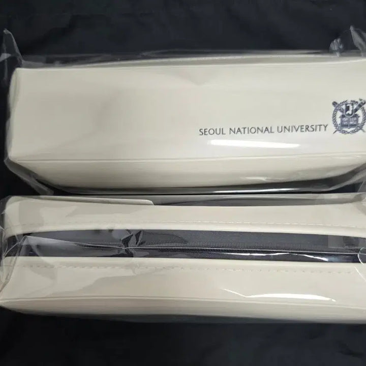 [SOLD OUT] 서울대 필통 네이비,화이트