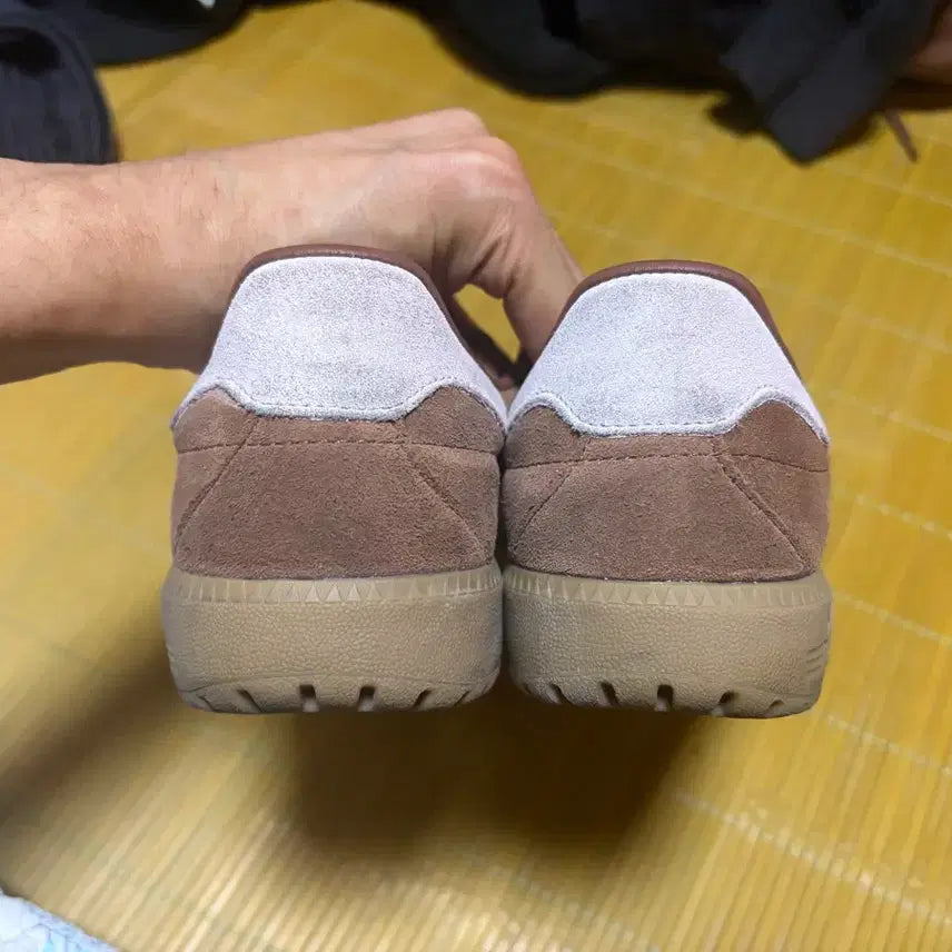 [BUNJANG] 아디다스 버뮤다 브라운 프리러브 W275 / 아디다스 버뮤다 브라운 프리러브 W275