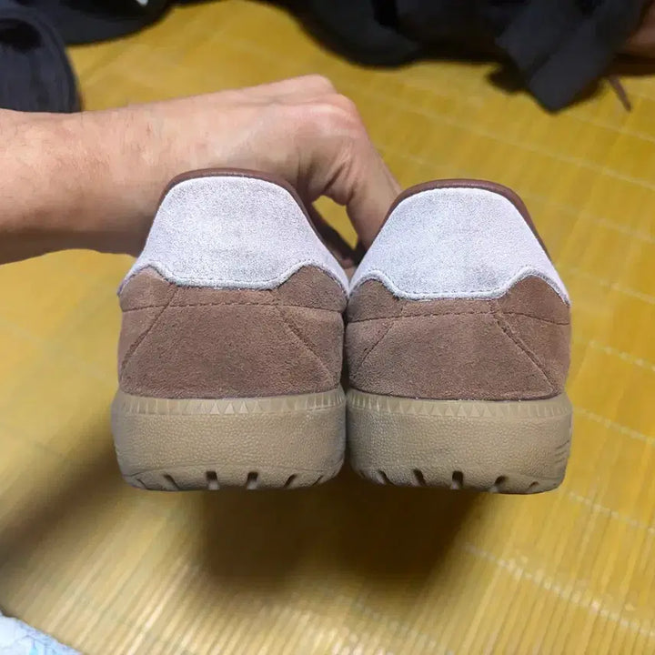 [BUNJANG] 아디다스 버뮤다 브라운 프리러브 W275 / 아디다스 버뮤다 브라운 프리러브 W275