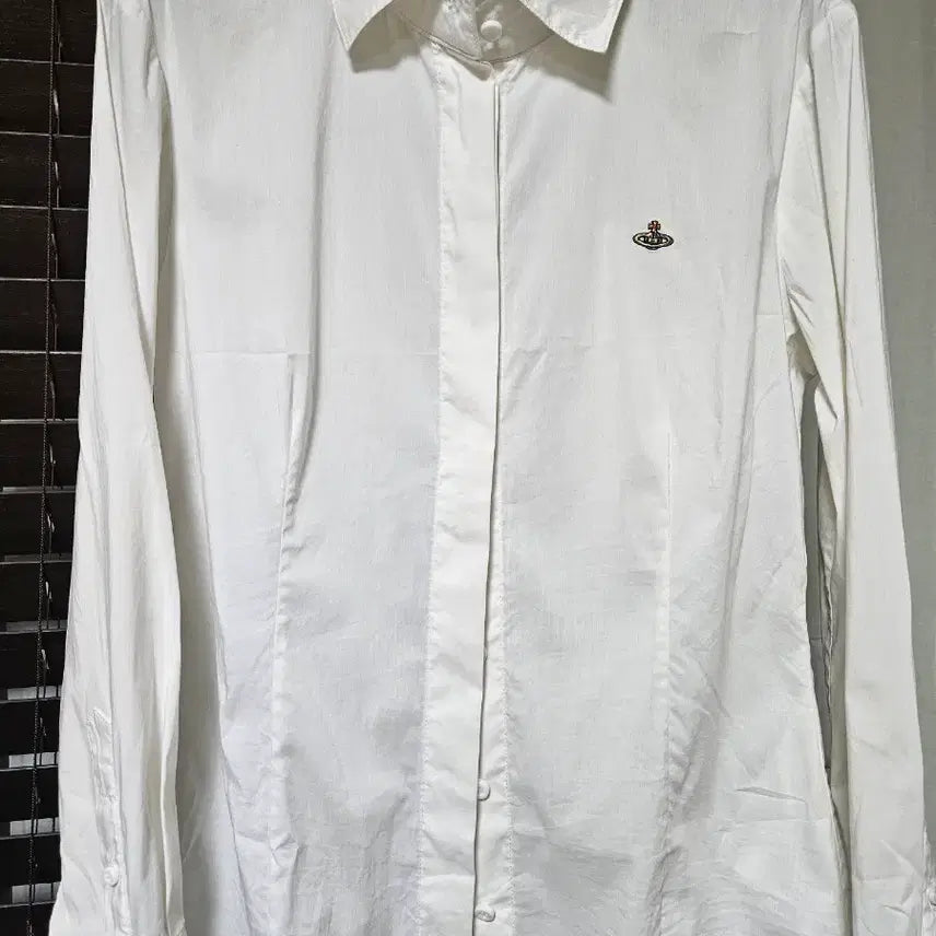 [SOLD OUT] 비비안웨스트우드 화이트 셔츠 40
