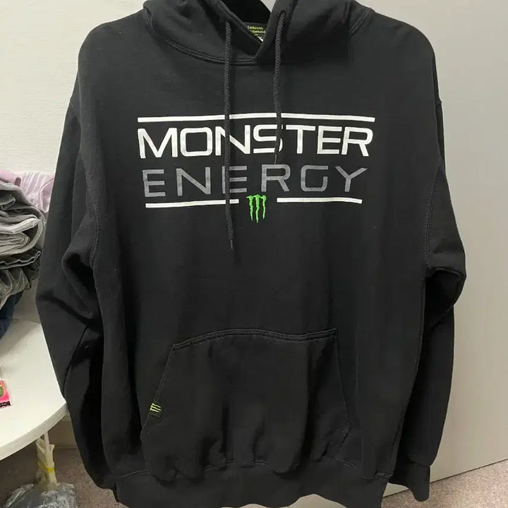 [BUNJANG] Monster Energy Black Fleece Hoodie Medium / 몬스터 에너지 블랙 기모 후드티 M