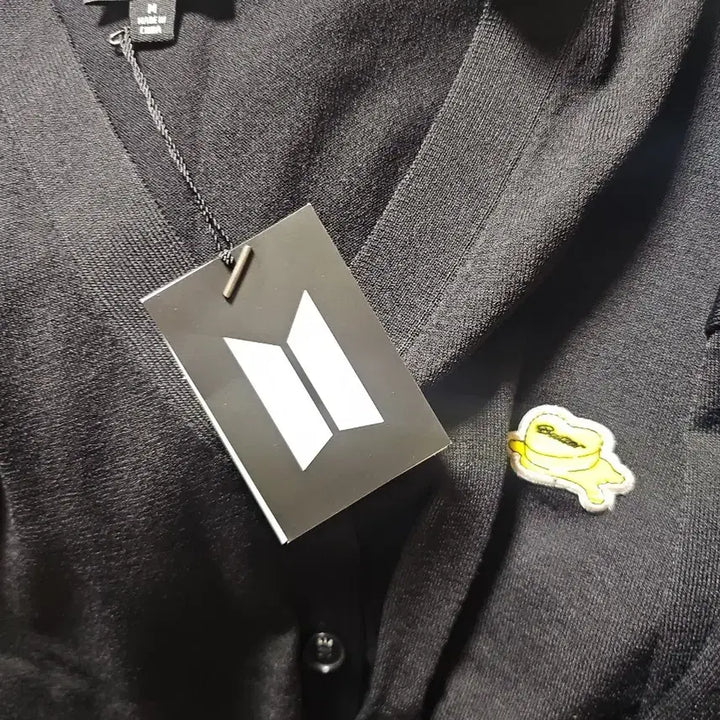 [BUNJANG] BTS Butter Cardigan (M) / [M] (포카x) BTS CARDIGAN 방탄 굿즈 버터 가디건