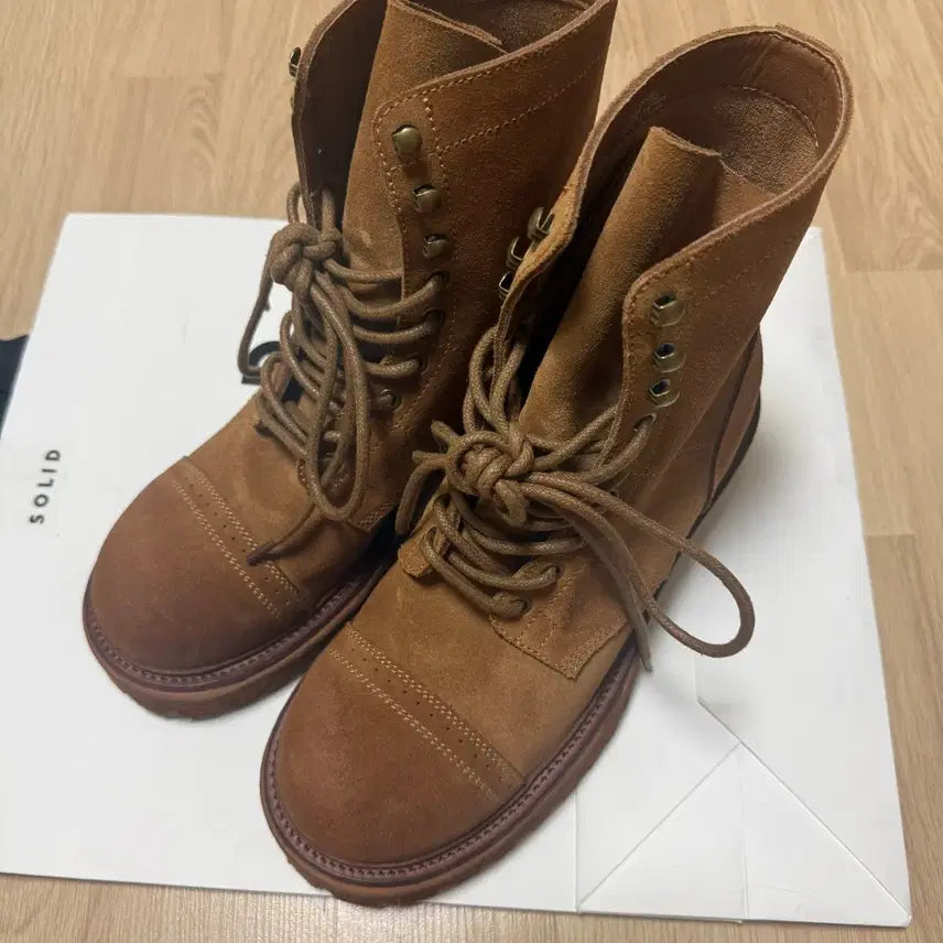 [BUNJANG] 야세 6.5cm 에어 코만도솔 카우하이드 부츠 베이지 270 한번신음 / 야세 6.5cm 에어 코만도솔 카우하이드 부츠 베이지 270 한번신음