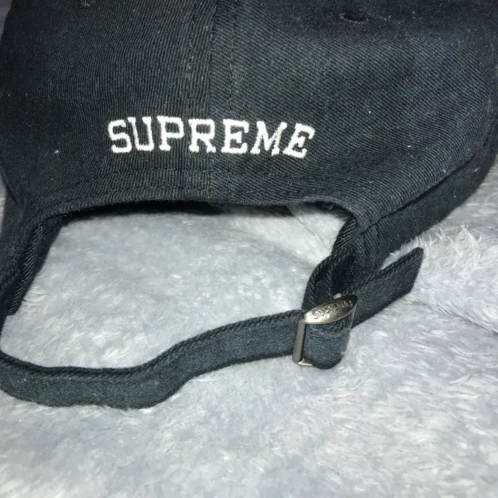[BUNJANG] Supreme Liberty 6-Panel Cap Black / 슈프림 리버티 6-패널 블랙 - 24FW 슈프림 빈티지 펑크 볼캡 모자