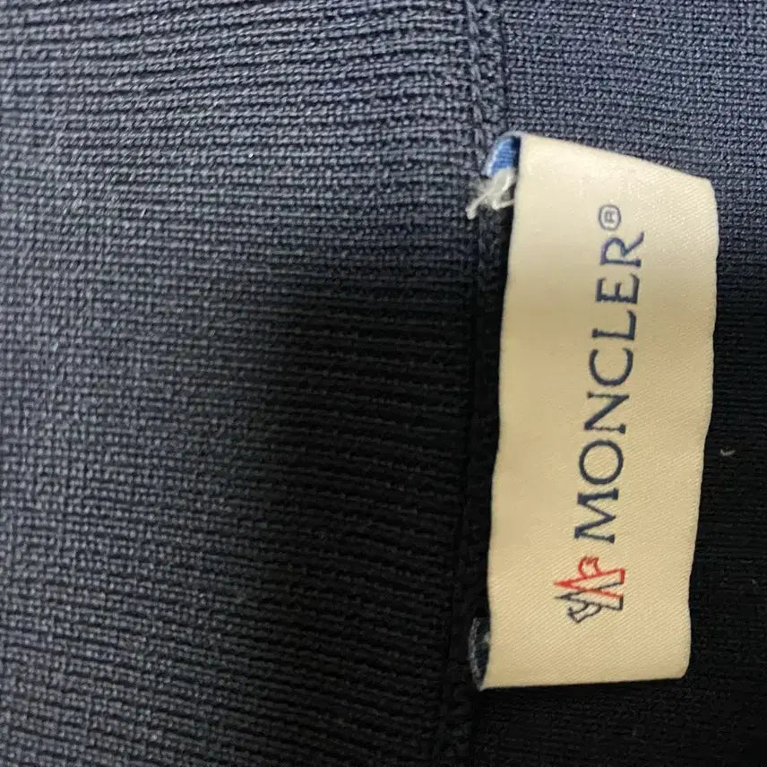 [SOLD OUT] [정품] 몽클레어 니트패딩 집업 자켓 가디건
