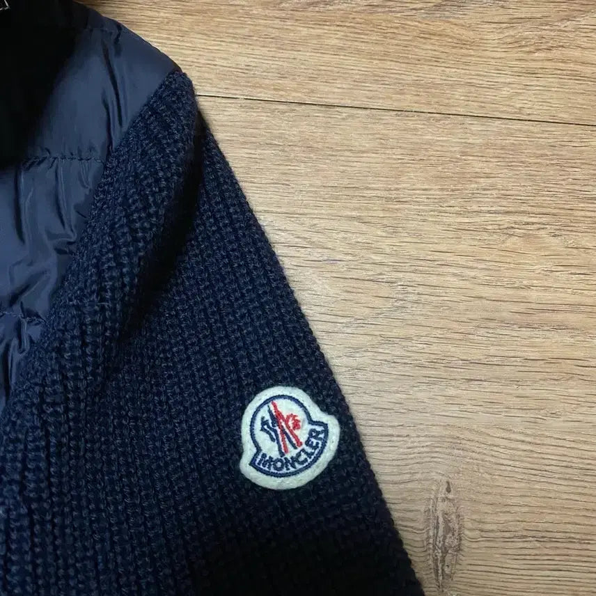 [SOLD OUT] 백화점판 [정품] 몽클레어 후드 니트패딩 가디건 자켓