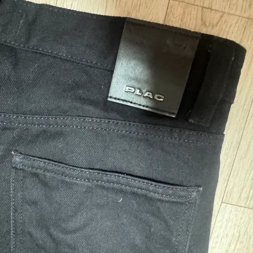 [BUNJANG] PLAC 블랙 데님 청바지 051 32인치 / PLAC 블랙 데님 청바지 051 32인치