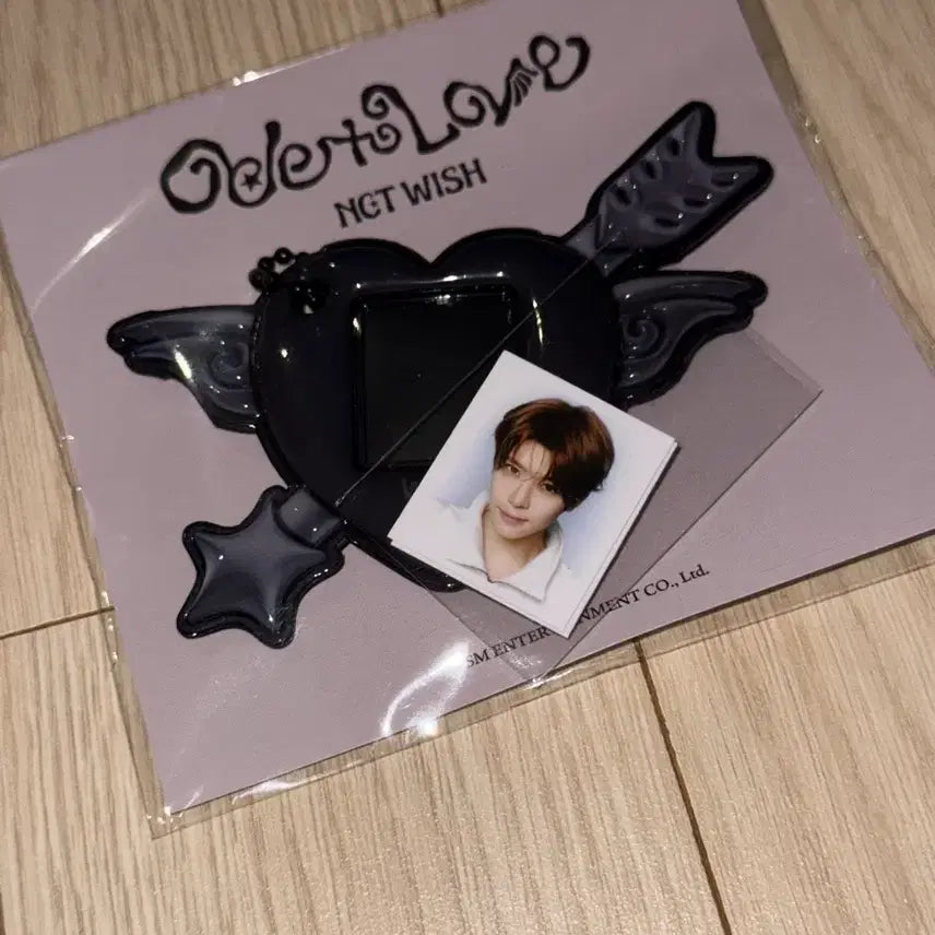 [SOLD OUT] 위시 시온 팝업 아이디 포토 홀더 세트