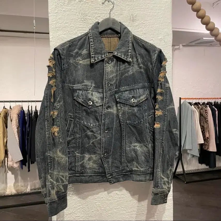 [BUNJANG] Julius Distressed Denim Jacket / Julius(율리우스) 디스트레스드 데님자켓