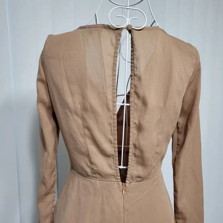 [BUNJANG] Glamorous Beige Jumpsuit (New) / 영국브랜드 Glamorous 베이지 점프수트 미사용 새상품