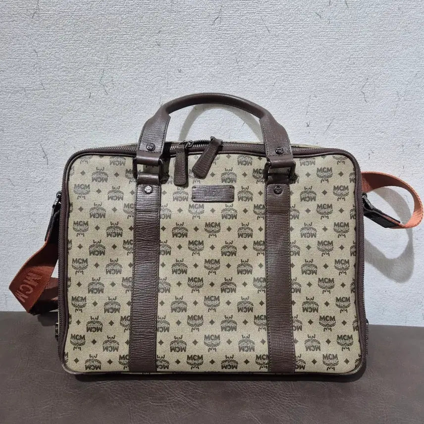 [SOLD OUT] MCM 로고 패턴 서류 가방