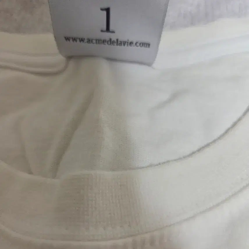 [BUNJANG] ADLV Unique Short Sleeve T-shirt / [판매] 아크메드라비(ADLV) 유니크 반팔 티셔츠 1사이즈